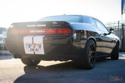
										Dodge Challenger 6.1 V8 SRT first edition full									