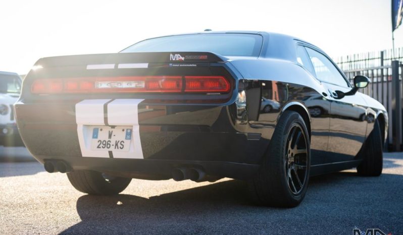 
								Dodge Challenger 6.1 V8 SRT first edition full									