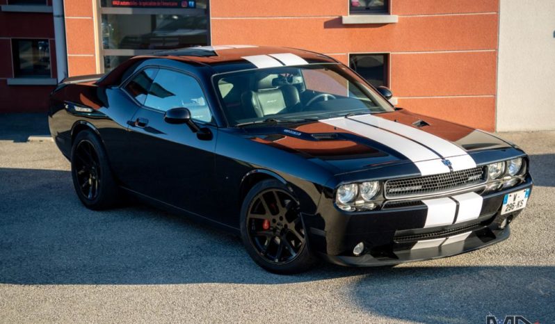 
								Dodge Challenger 6.1 V8 SRT first edition full									