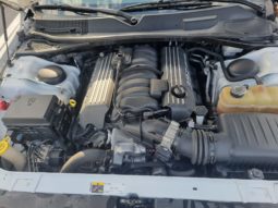 
										Dodge Challenger 6.4 V8 SRT8 full									