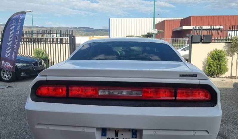 
								Dodge Challenger 6.4 V8 SRT8 full									