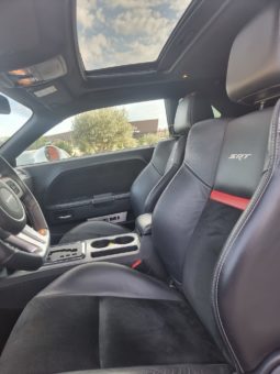 
										Dodge Challenger 6.4 V8 SRT8 full									