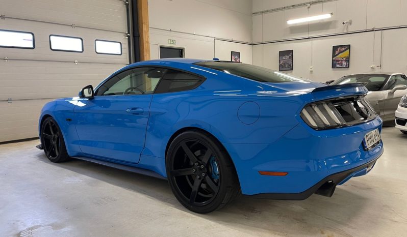 
								FORD Mustang GT Premium fastback full									