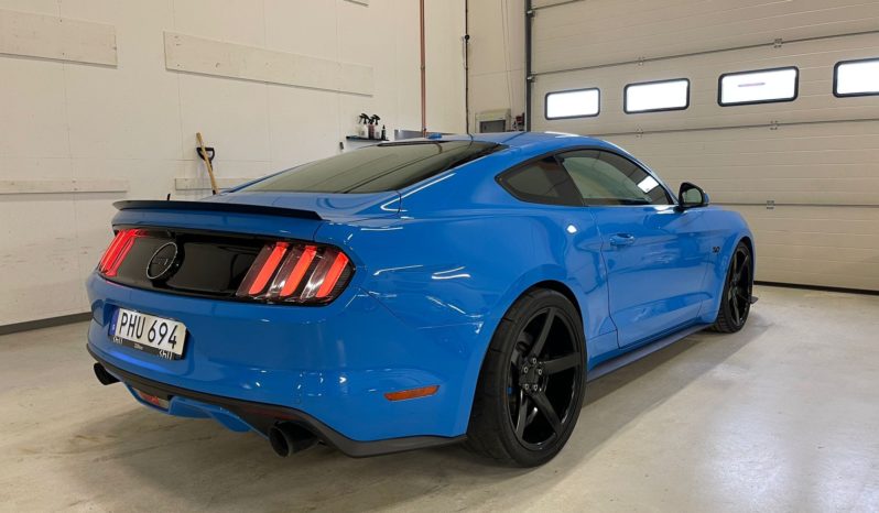 
								FORD Mustang GT Premium fastback full									