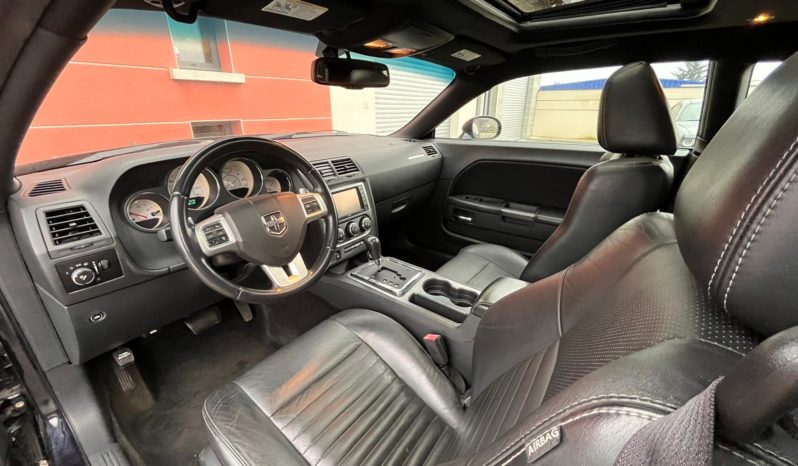 
								Dodge Challenger 5.7 V8 R/T+ full									