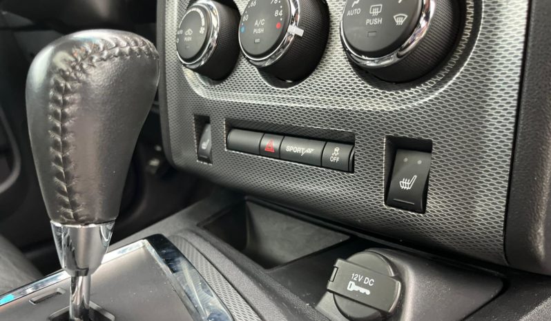 
								Dodge Challenger 5.7 V8 R/T+ full									