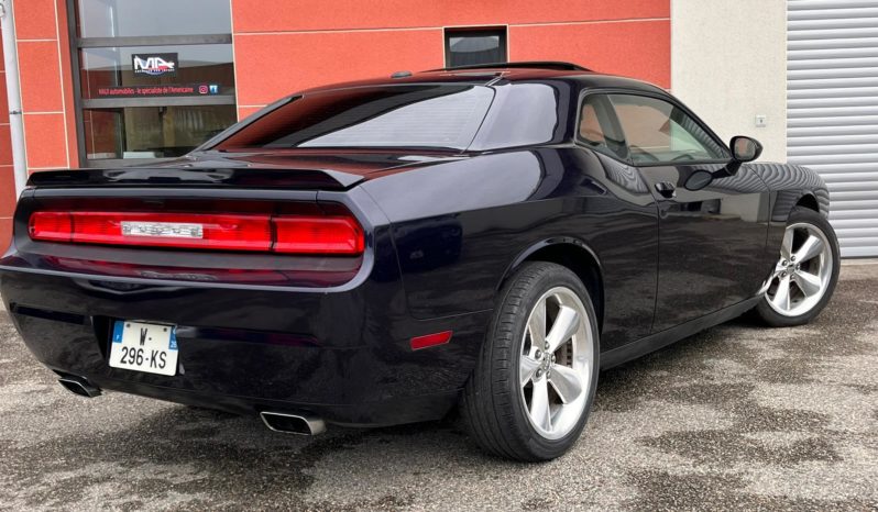 
								Dodge Challenger 5.7 V8 R/T+ full									