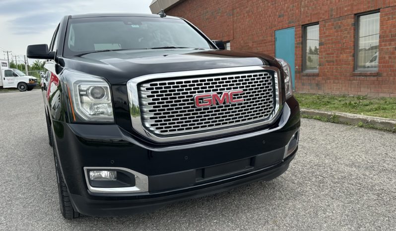 
								GMC Yukon 6.2 V8 Denali full									