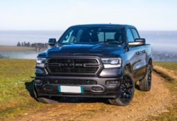 
										Dodge RAM 5.7 V8 Sport full									