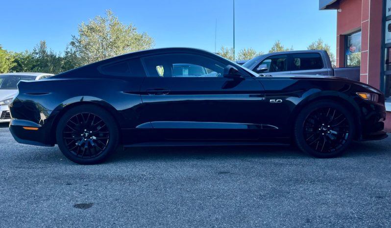 
								FORD Mustang GT Black Ops full									